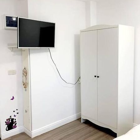 Central Studio Flat Boekarest Buitenkant foto